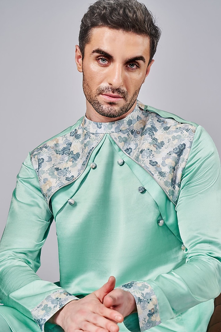 Mint Green Silk Printed Kurta Set by Arjuun Kilachand at Pernia's Pop Up Shop