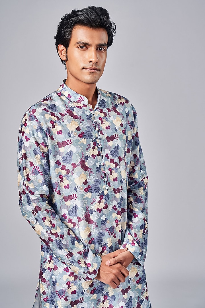 Grey Silk Printed Kurta Set by Arjuun Kilachand at Pernia's Pop Up Shop