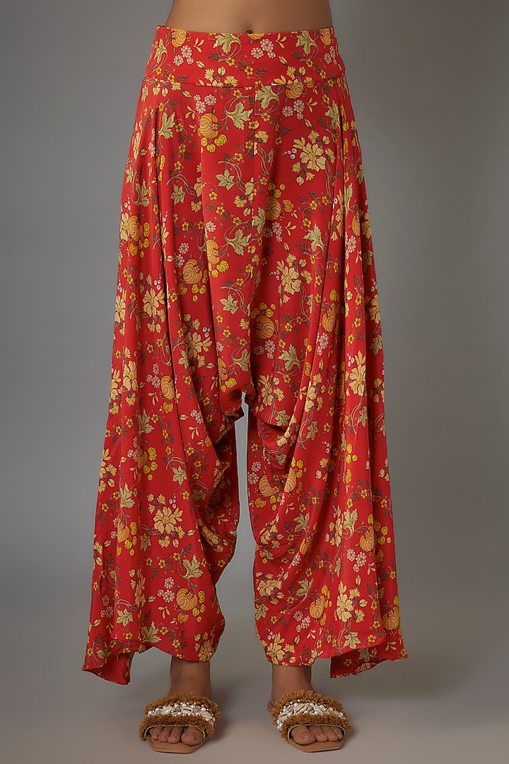 Sindoori Colored Georgette Kaftan Set by Arpita Mehta at Pernia's Pop Up Shop