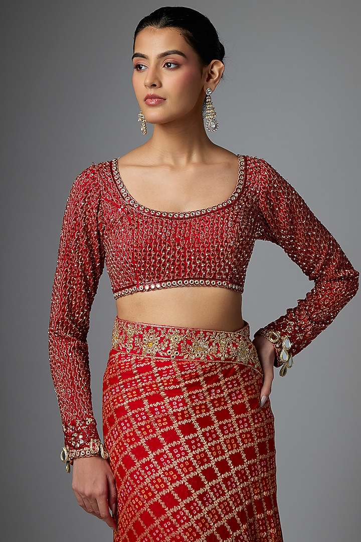 Red Bandhani Hand Embroidered Bridal Saree Set by Arpita Mehta at Pernia's Pop Up Shop