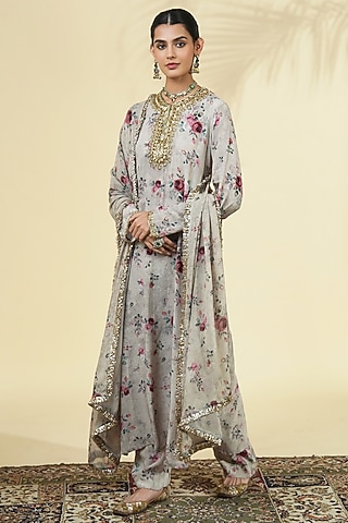 Grey Crepe Silk Rose Printed Kurta Set by Arpita Mehta