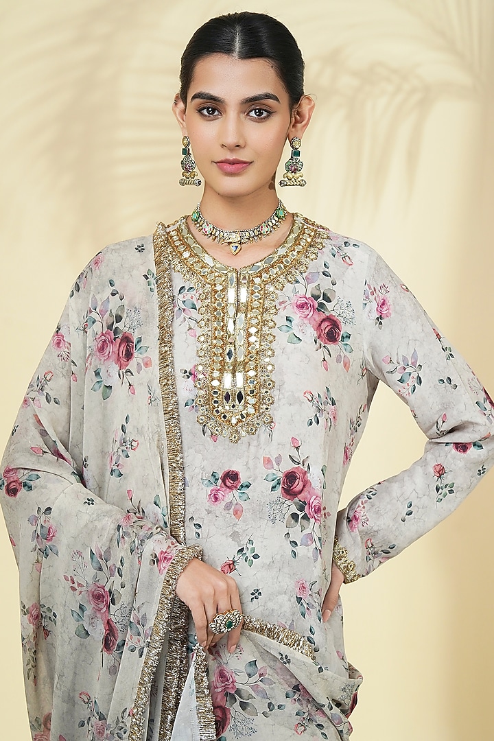 Grey Crepe Silk Rose Printed Kurta Set by Arpita Mehta at Pernia's Pop Up Shop