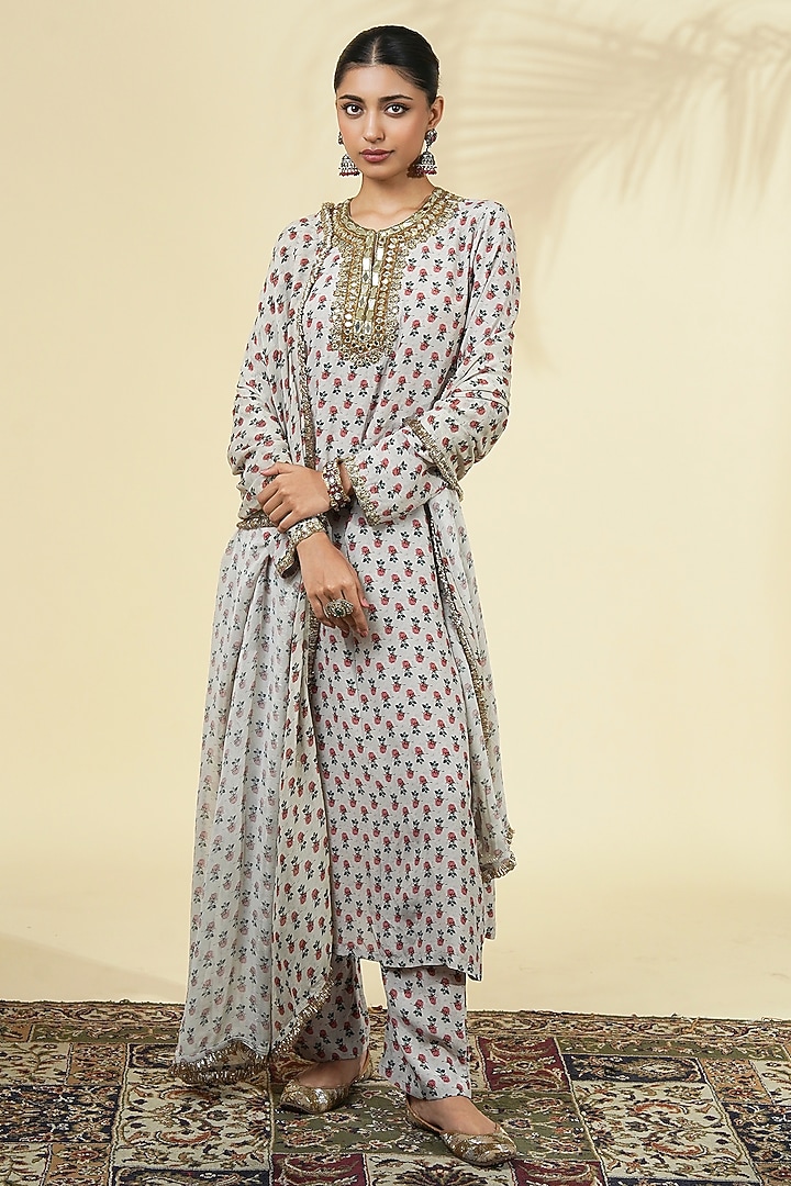 Grey Crepe Silk Rose Printed & Embroidered Kurta Set by Arpita Mehta at Pernia's Pop Up Shop