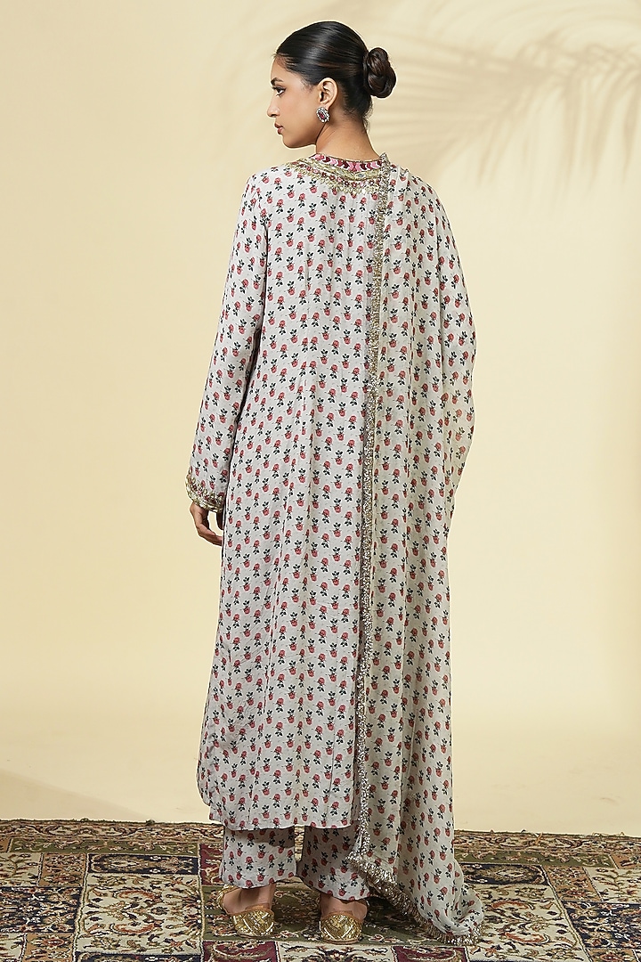 Grey Crepe Silk Rose Printed & Embroidered Kurta Set by Arpita Mehta at Pernia's Pop Up Shop
