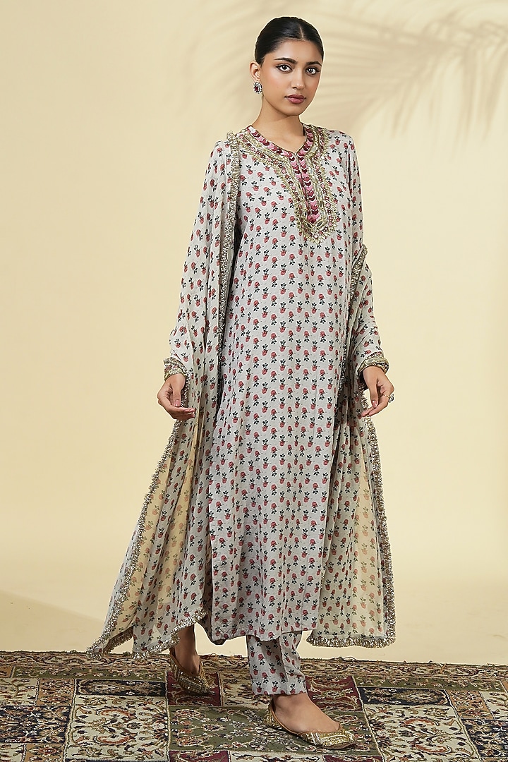 Grey Crepe Silk Rose Printed & Embroidered Kurta Set by Arpita Mehta at Pernia's Pop Up Shop