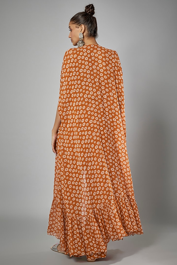 Orange Crepe Silk Printed Cape Set by Arpita Mehta at Pernia's Pop Up Shop