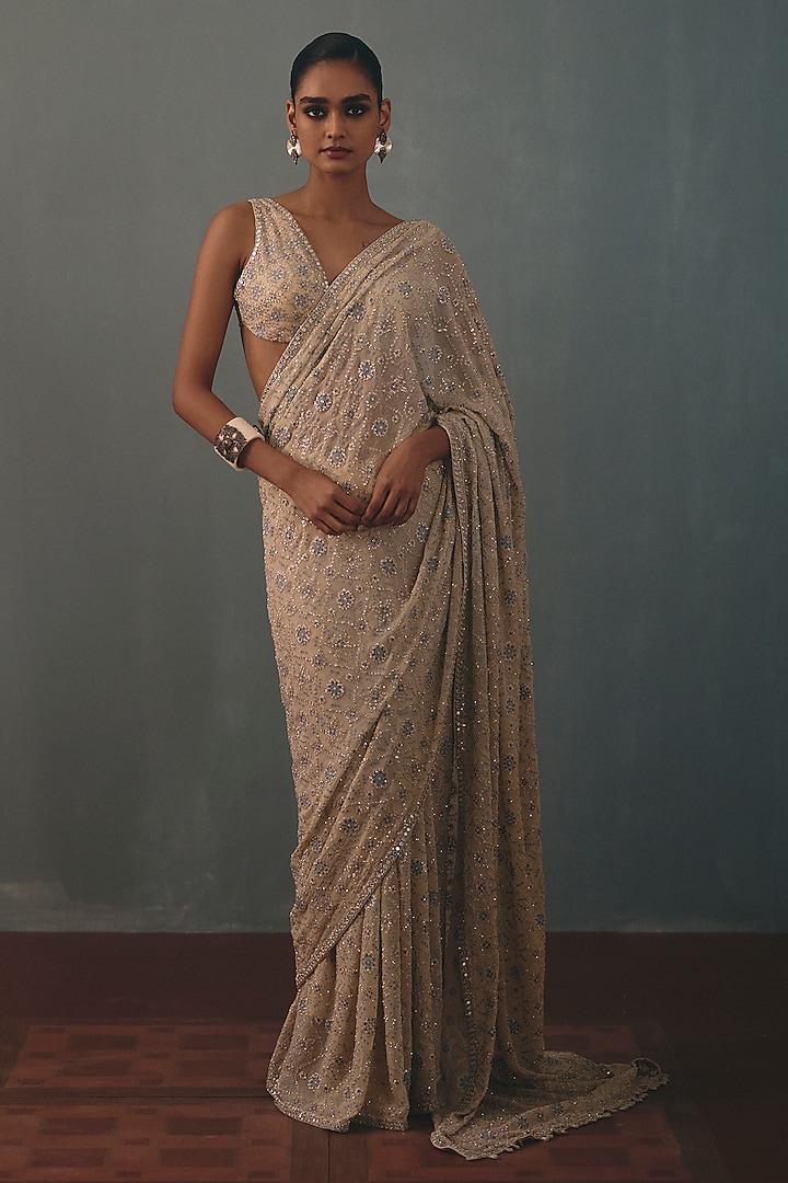 Coconut White Georgette Hand Embroidered Bridal Bridal Saree Set by Arpita Mehta at Pernia's Pop Up Shop