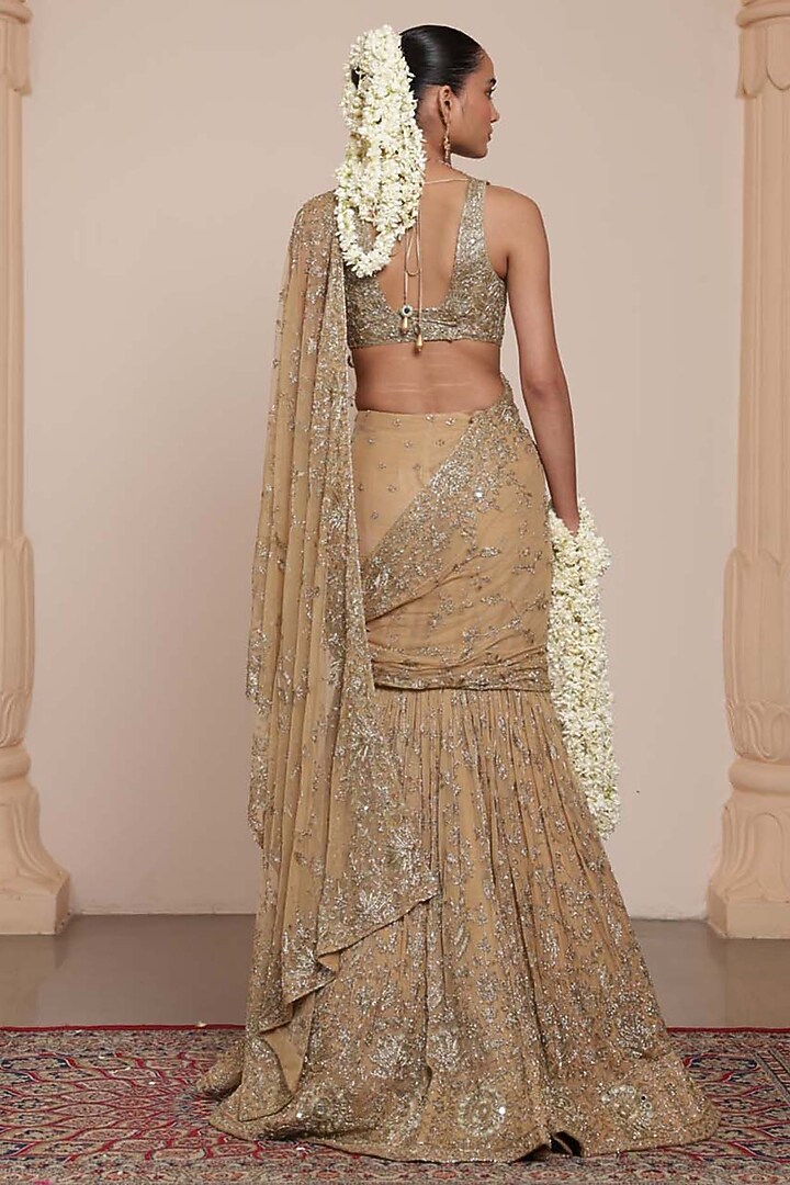 Skin & Beige Gold Net Skirt Bridal Saree Set by Arpita Mehta at Pernia's Pop Up Shop