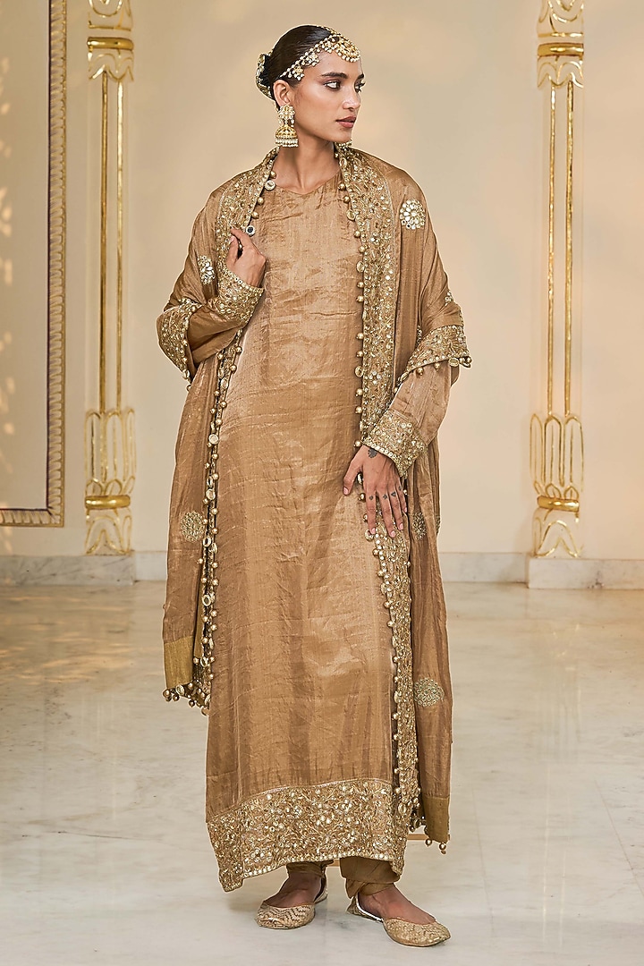 Bronze Tissue Hand Embroidered Kurta Set by Arpita Mehta at Pernia's Pop Up Shop