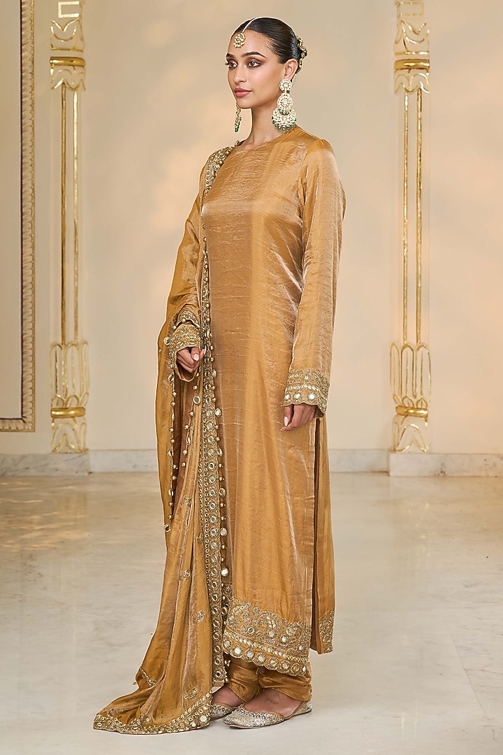 Copper Tissue Hand Embroidered Kurta Set by Arpita Mehta at Pernia's Pop Up Shop
