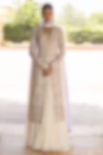 Coconut & Lavender Georgette Hand Embroidered Kurta Set by Arpita Mehta at Pernia's Pop Up Shop