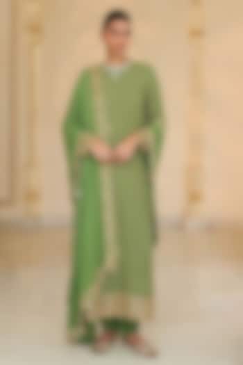 Warm Olive Georgette Kurta Set by Arpita Mehta at Pernia's Pop Up Shop