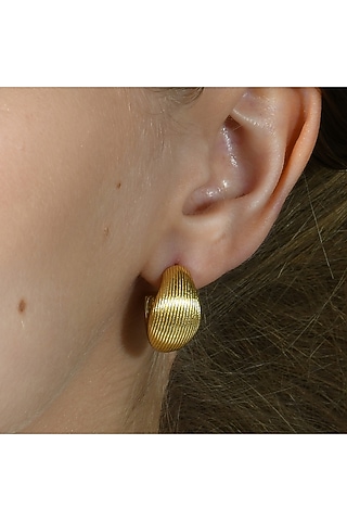 Gold Finish Pratapgarhi Striated Mini Hoop Earrings by ARVINO