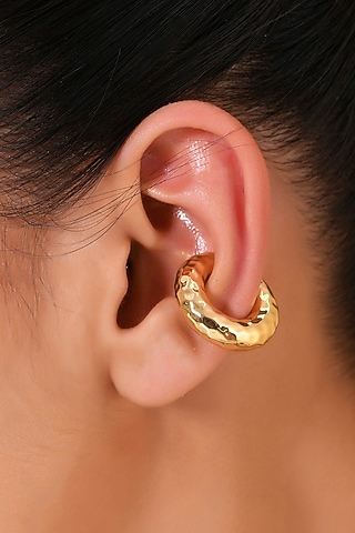 Gold Finish Distressed Wrinkled Ear Cuff by Arvino