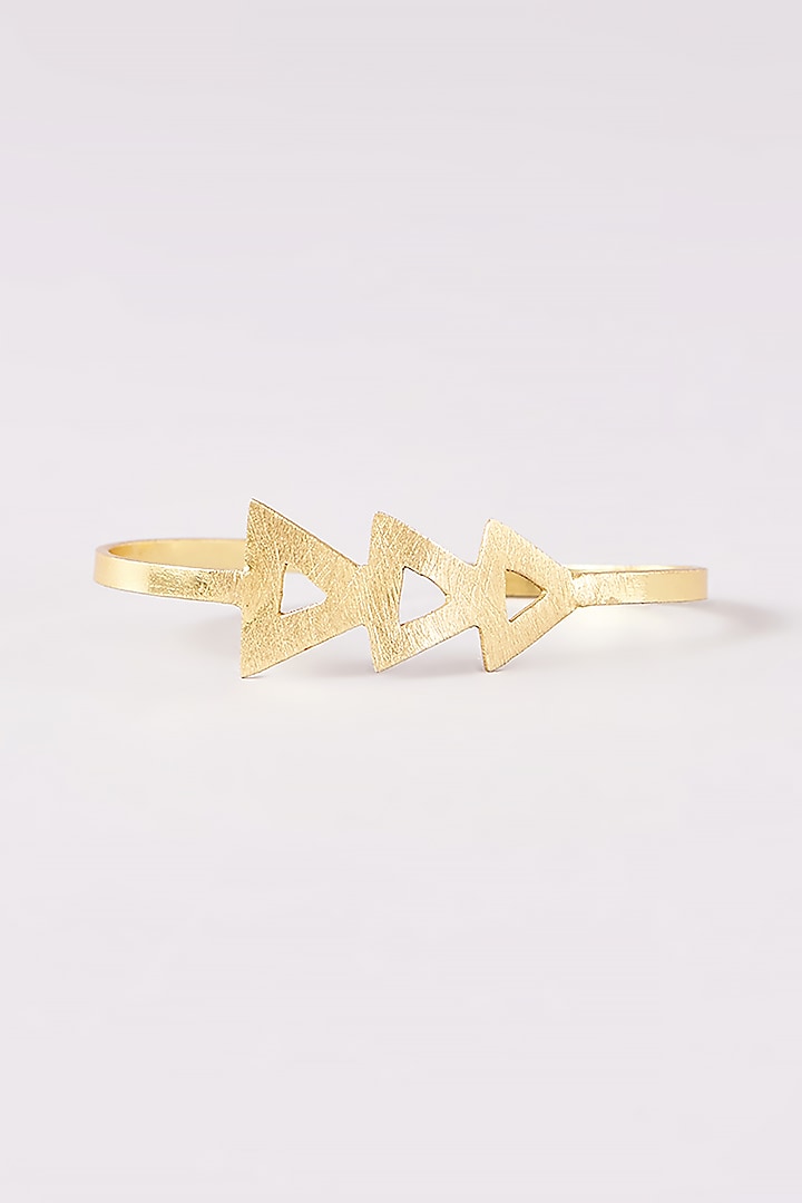 Gold Finish Molded Bracelet by ARNIMAA