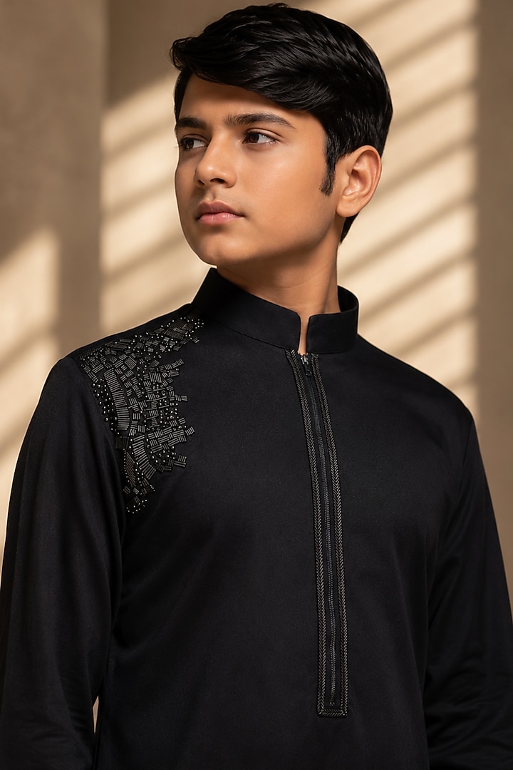 Black Knit Embellished Kurta Set For Boys by Amit Arora Kids at Pernia's Pop Up Shop