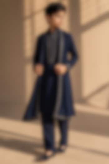 Navy Knit Embellished Kurta Set For Boys by Amit Arora Kids at Pernia's Pop Up Shop