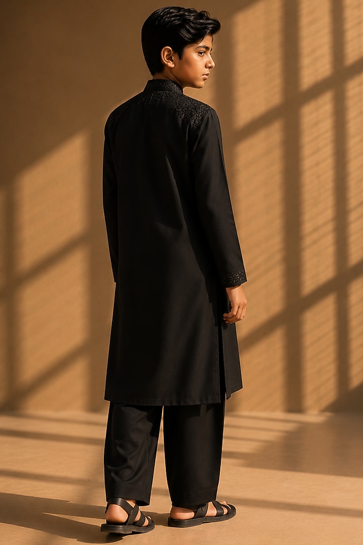 Black Knit Embellished Kurta Set For Boys by Amit Arora Kids at Pernia's Pop Up Shop