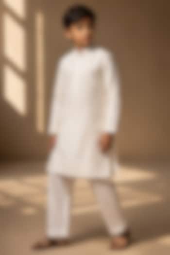 Ivory Linen Silk Dori Embroidered Kurta Set For Boys by Amit Arora Kids at Pernia's Pop Up Shop