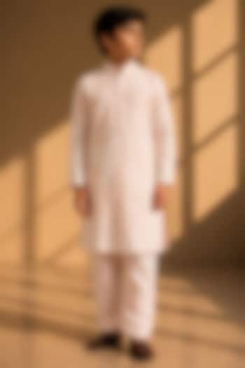 Pink Linen Silk Dori Embroidered Kurta Set For Boys by Amit Arora Kids at Pernia's Pop Up Shop