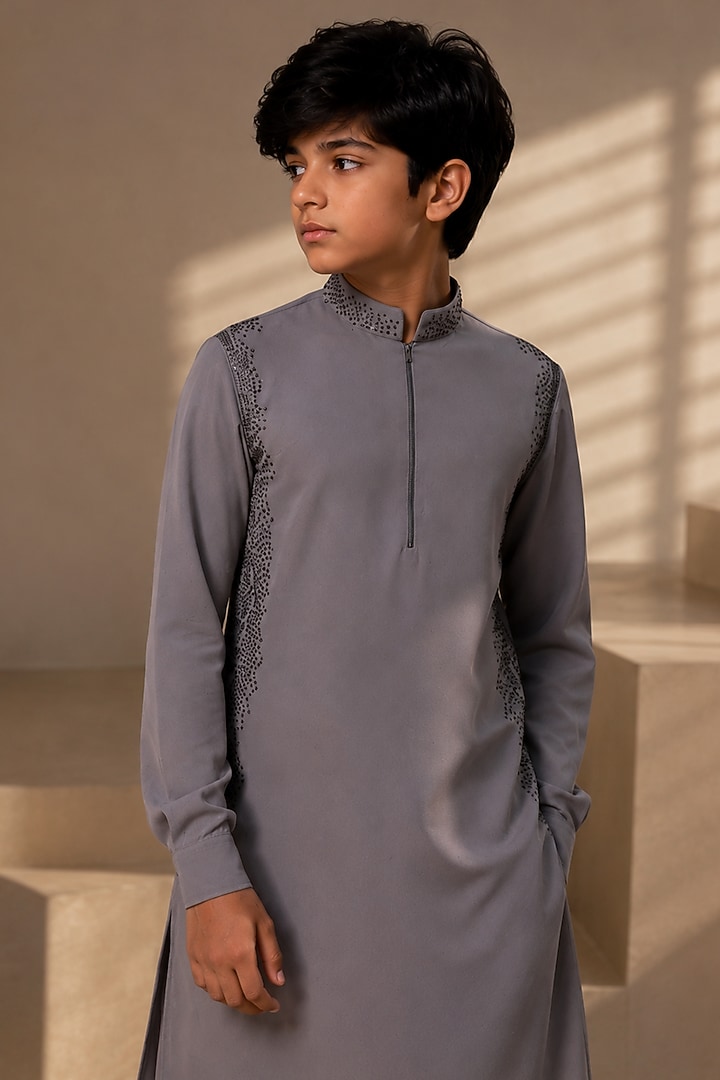 Grey Knit Kurta Set For Boys by Amit Arora Kids at Pernia's Pop Up Shop