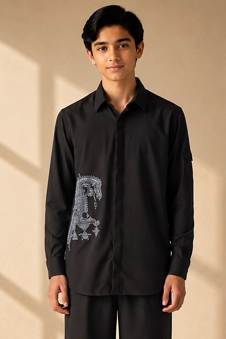 Black Crepe Thread Embroidered Co-Ord Set For Boys by Amit Arora Kids at Pernia's Pop Up Shop