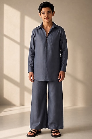 Grey Linen Co-Ord Set For Boys by Amit Arora Kids