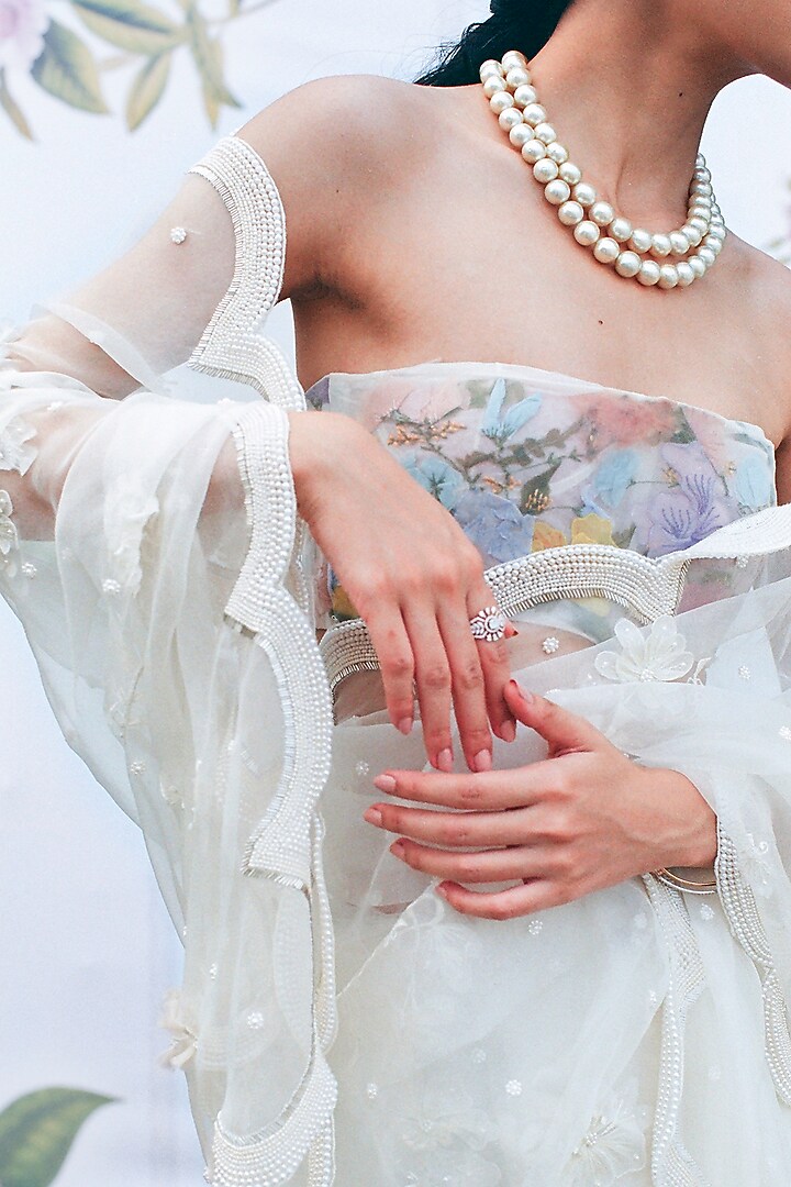 Ivory Silk Organza Reception Saree Set by Archana Rao at Pernia's Pop Up Shop