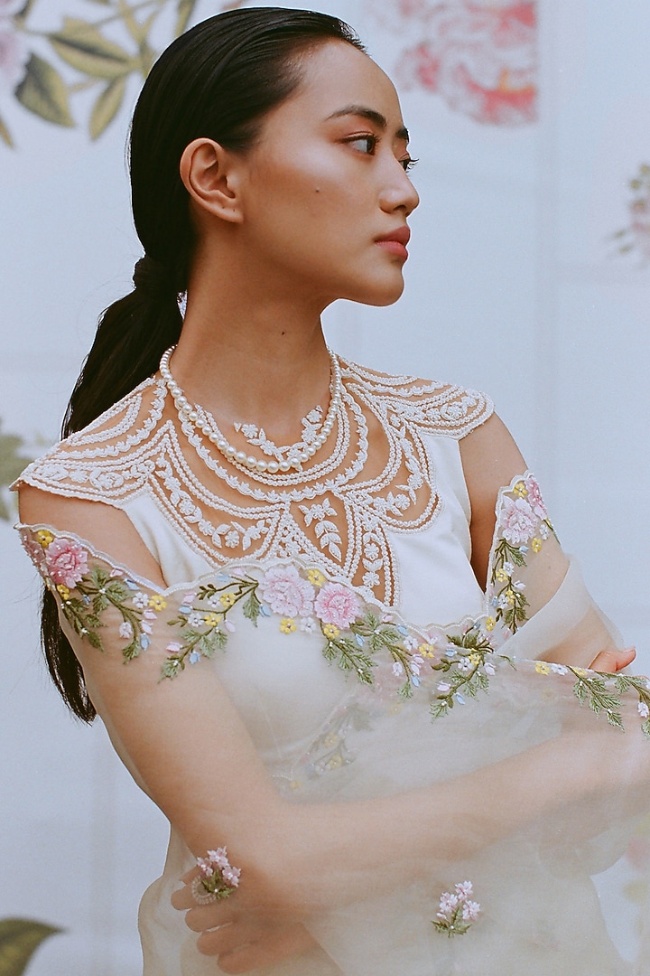 Ivory Embroidered Reception Saree Set by Archana Rao at Pernia's Pop Up Shop