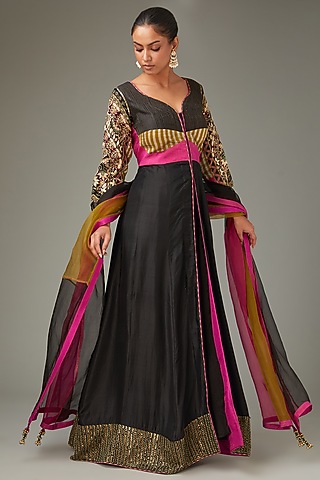 Black Pure Silk Dabka & Thread Embroidered Anarkali Set by LABEL ARRV