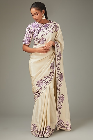 Ivory Shimmer Chanderi Handwork Saree Set by LABEL ARRV