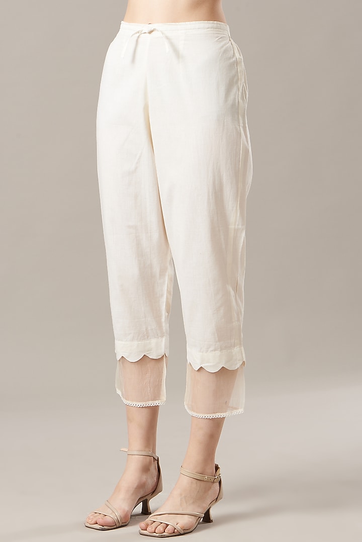 Off-White Chanderi Kurta Set by Anushka Repswal-Sewing love at Pernia's Pop Up Shop