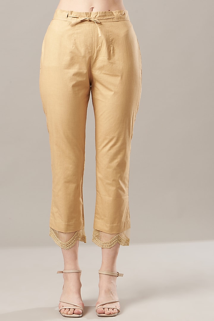 Golden Hand Embroidered Kurta Set by Anushka Repswal-Sewing love at Pernia's Pop Up Shop