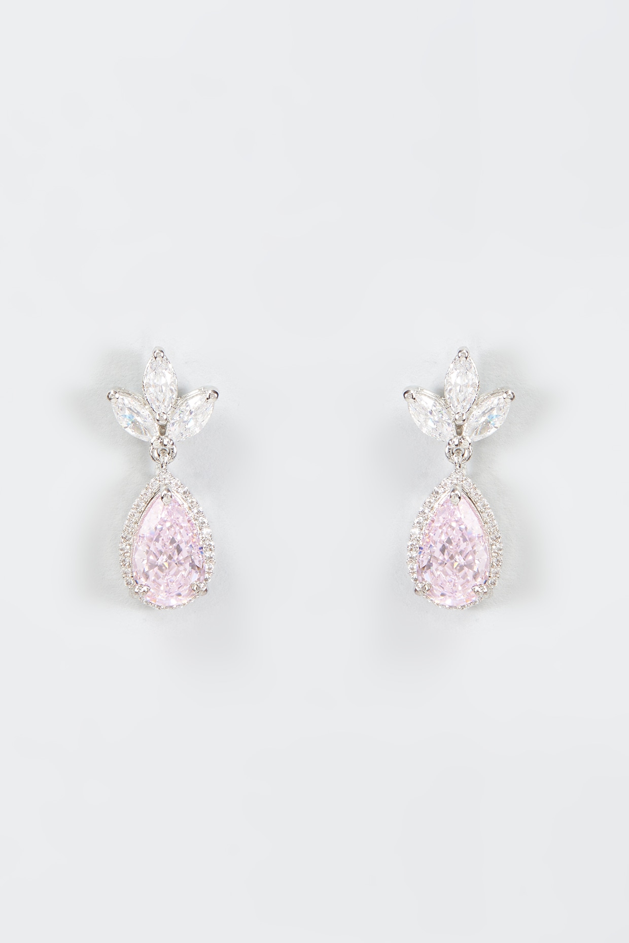 PAPARAZZI STONE LAGOON - WHITE CRACKLE CHANDELIER EARRINGS – Bee's Bling  Bash