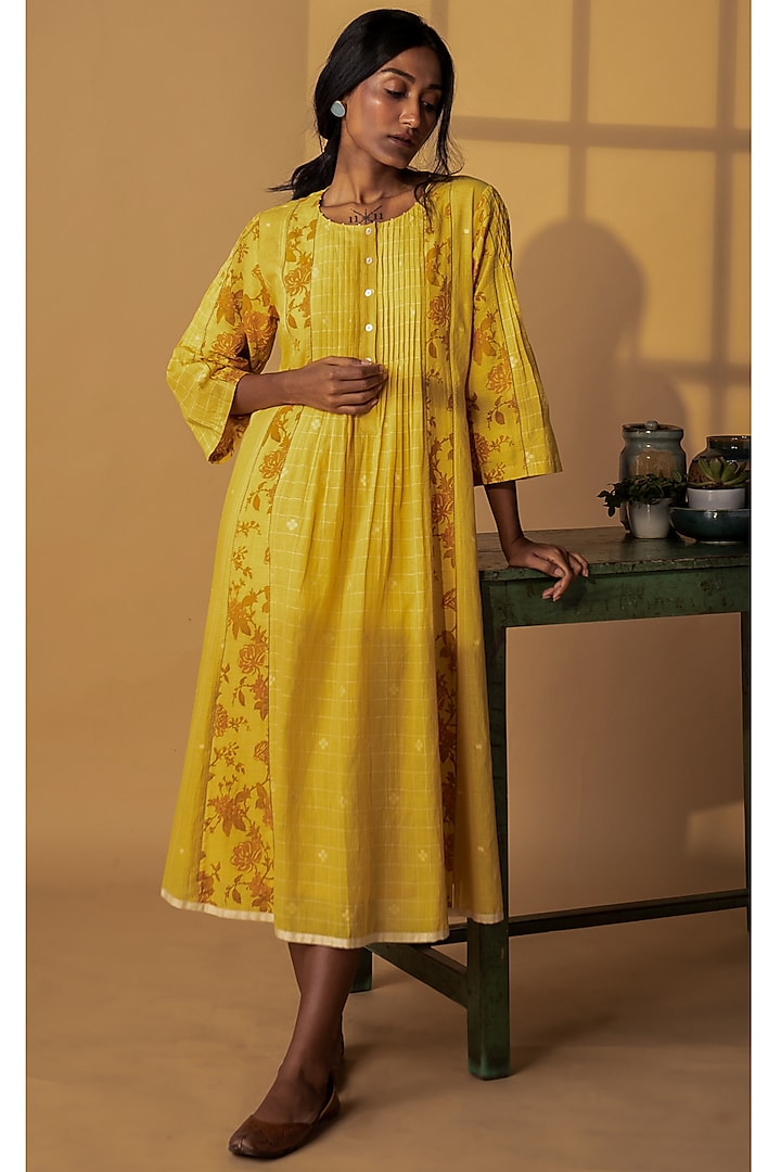 Yellow Printed Pleated Dress by ARTE-ALTER at Pernia's Pop Up Shop