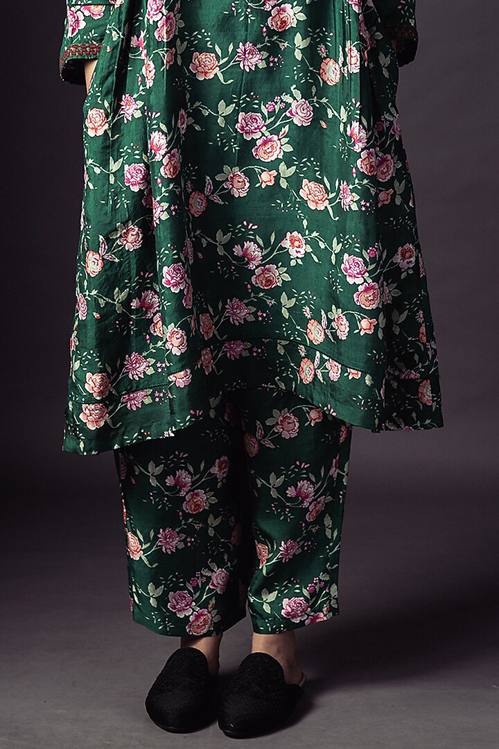 Emerald Green Printed Kurta Set by ARTE-ALTER at Pernia's Pop Up Shop