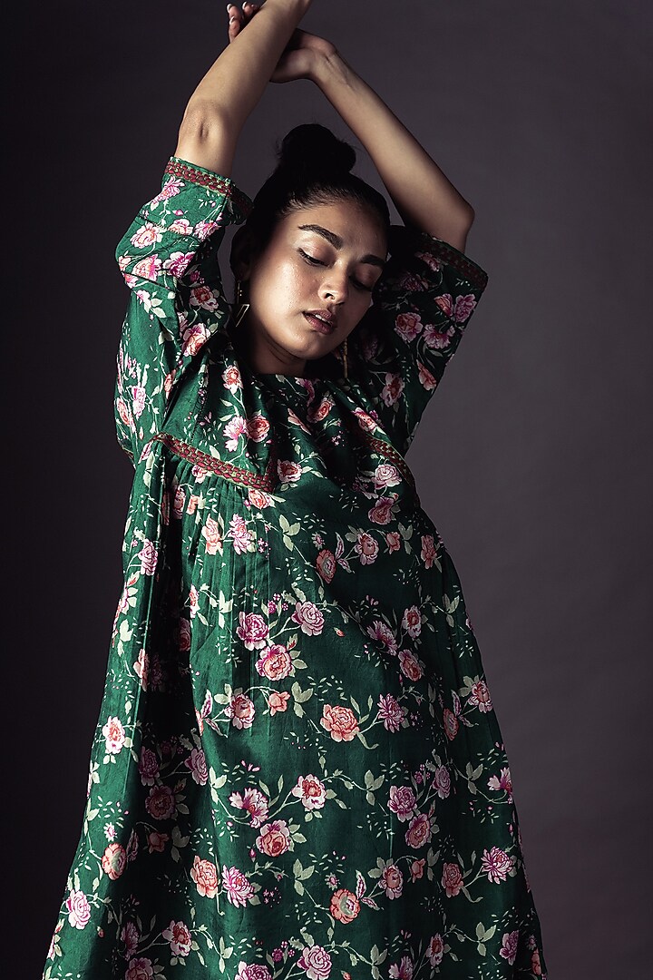 Emerald Green Printed Kurta Set by ARTE-ALTER at Pernia's Pop Up Shop