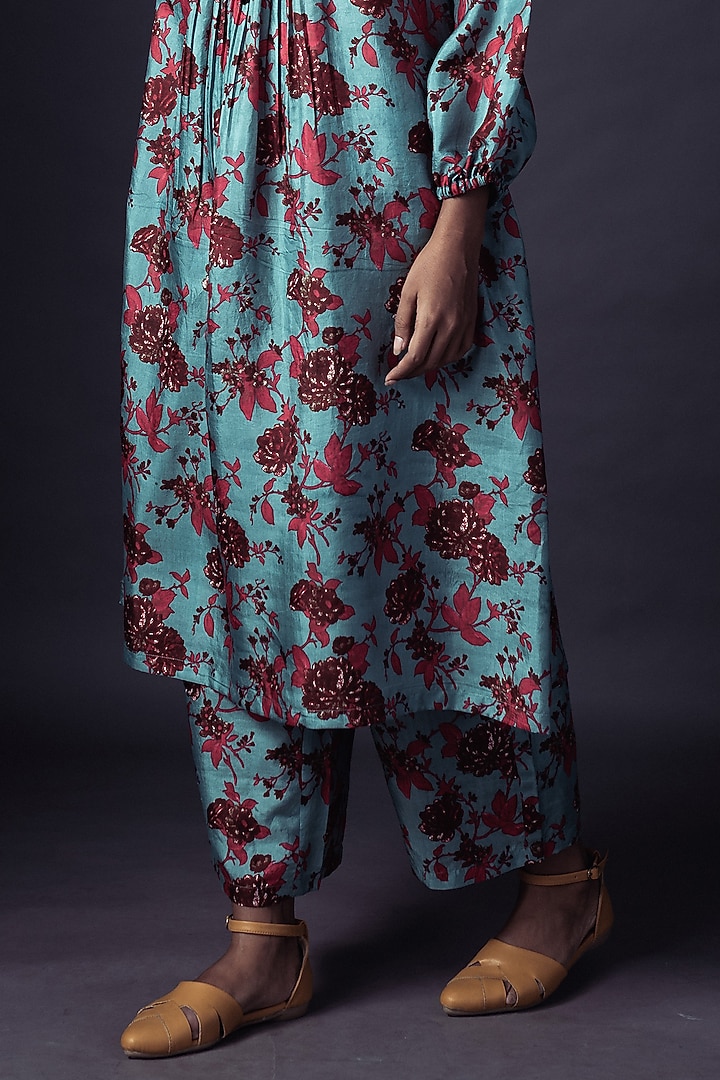 Aqua Printed Kurta Set by ARTE-ALTER at Pernia's Pop Up Shop
