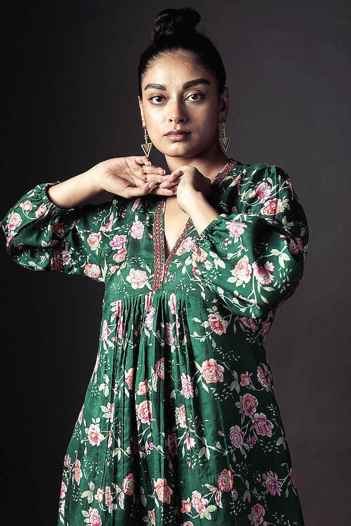Emerald Green Hand Printed Kurta Set by ARTE-ALTER at Pernia's Pop Up Shop