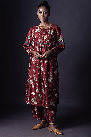 Deep Red Printed Kurta Set by ARTE-ALTER