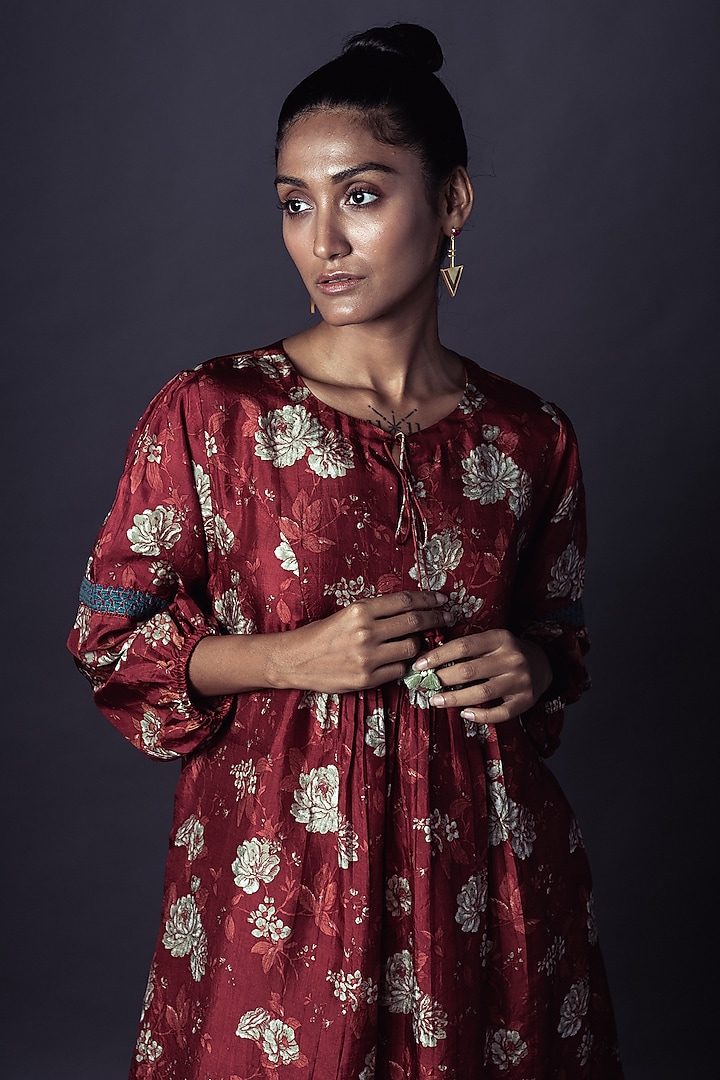 Deep Red Printed Kurta Set by ARTE-ALTER at Pernia's Pop Up Shop