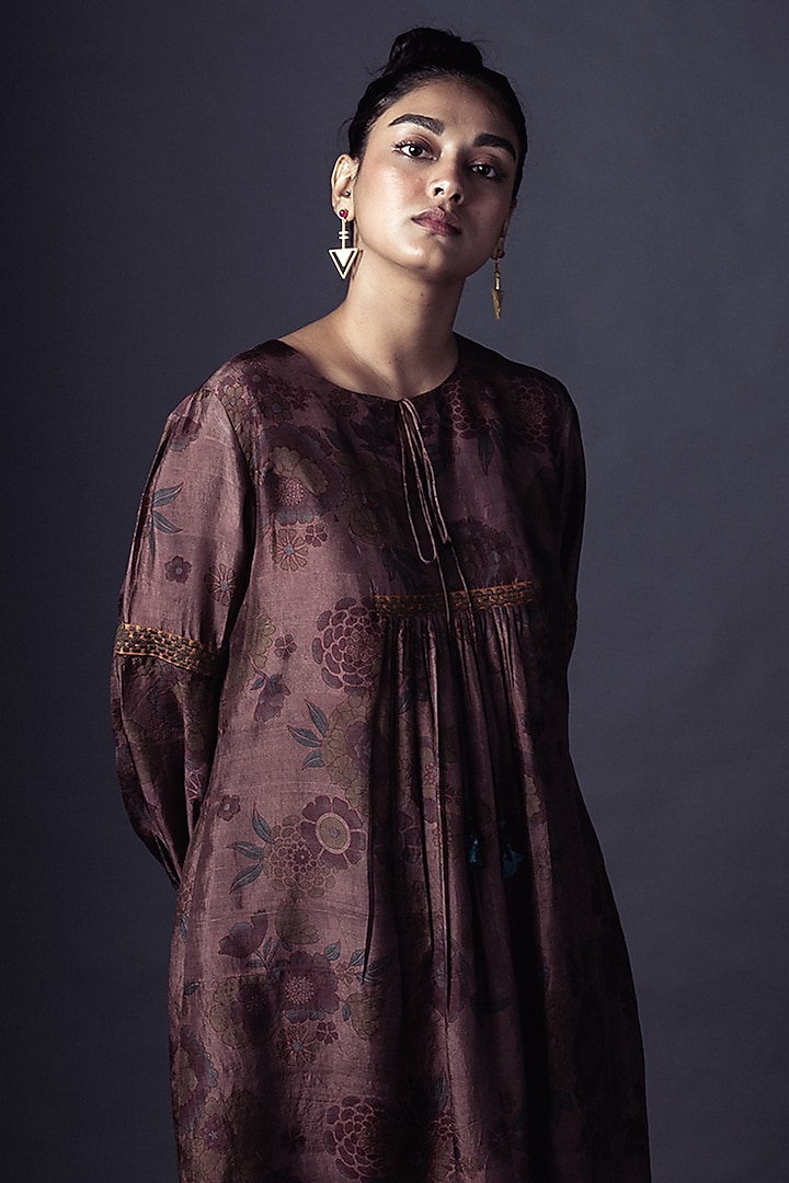 Grey Printed Kurta Set by ARTE-ALTER at Pernia's Pop Up Shop