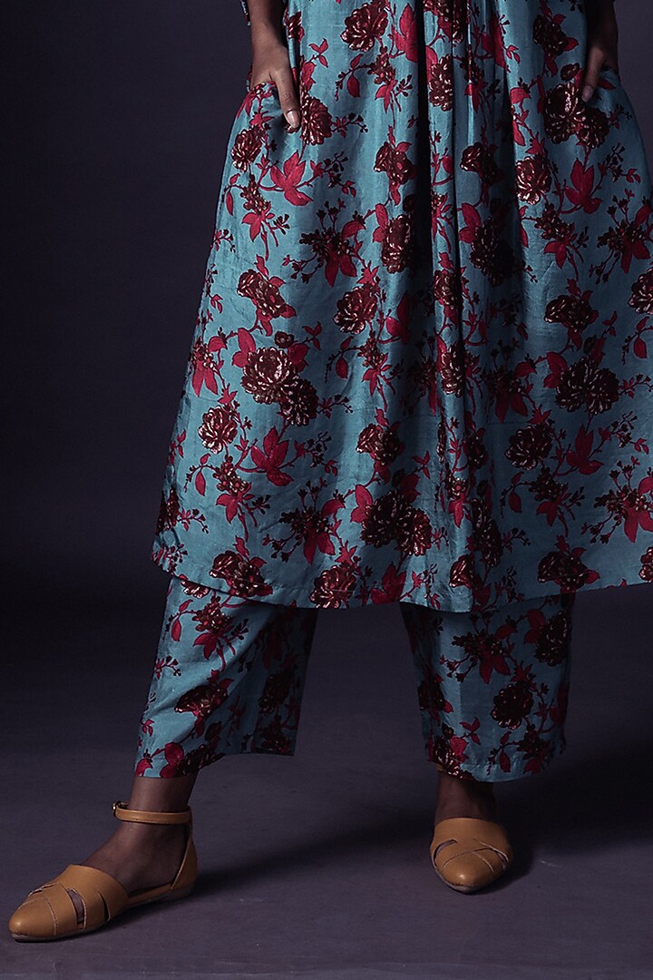 Aqua Hand Printed Kurta Set by ARTE-ALTER at Pernia's Pop Up Shop