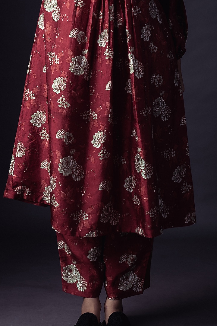 Deep Red Hand Printed Kurta Set by ARTE-ALTER at Pernia's Pop Up Shop