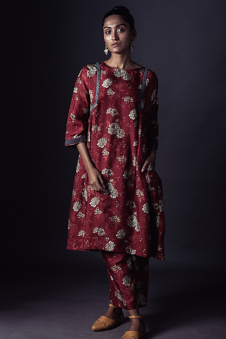 Deep Red Embroidered Kurta Set by ARTE-ALTER