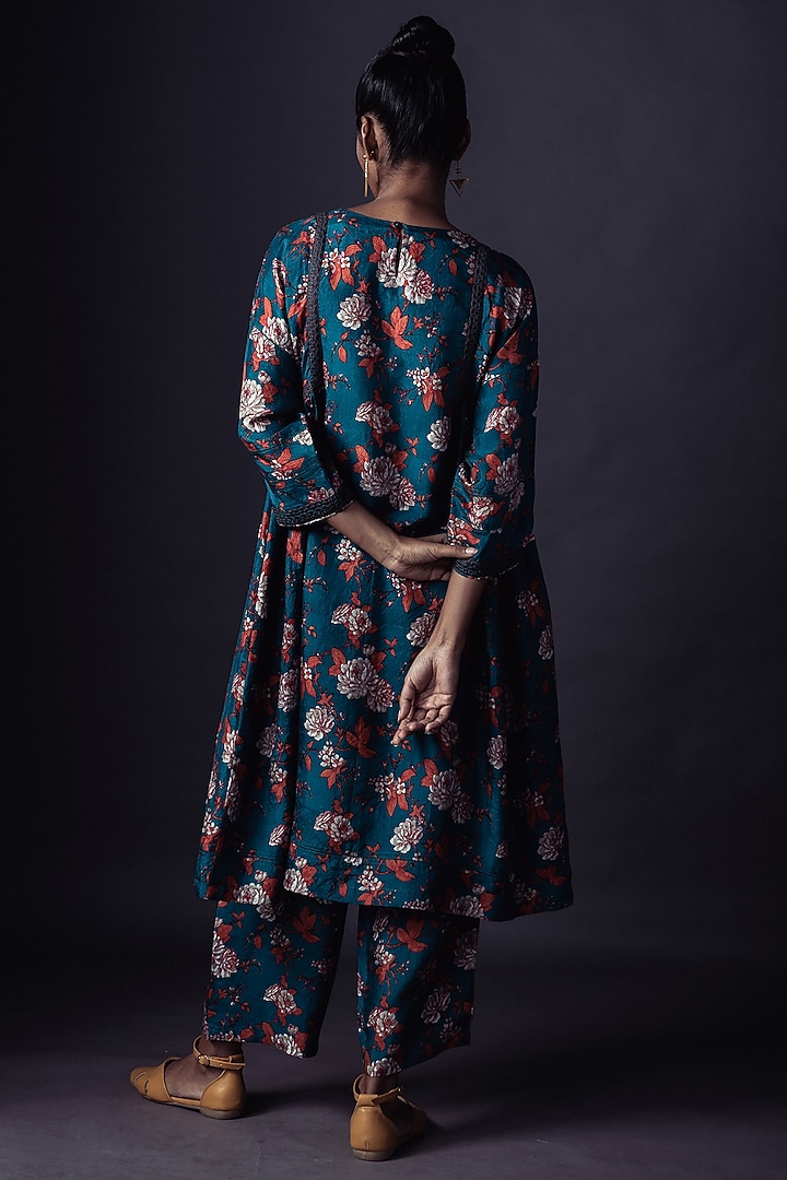 Turquoise Printed Kurta Set by ARTE-ALTER at Pernia's Pop Up Shop