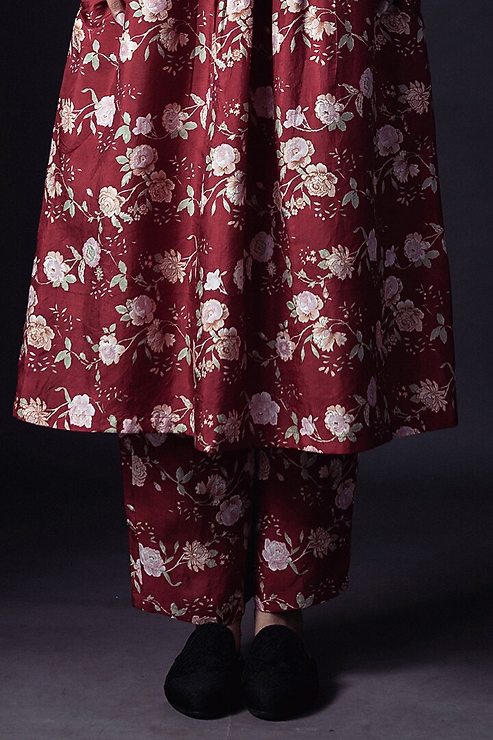 Red Hand Printed Kurta Set by ARTE-ALTER at Pernia's Pop Up Shop
