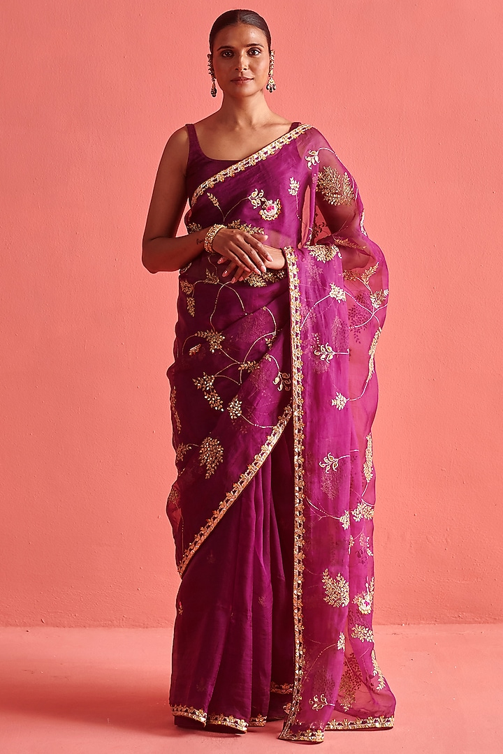 Magenta Silk Organza Embellished Saree Set by aarti Sethia