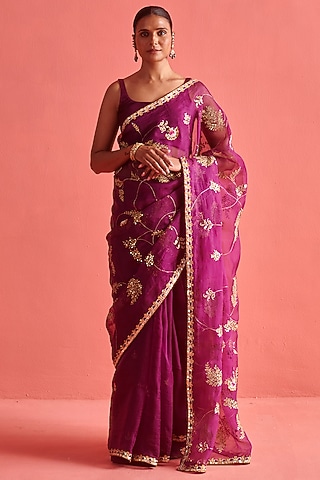Magenta Silk Organza Embellished Saree Set by aarti Sethia