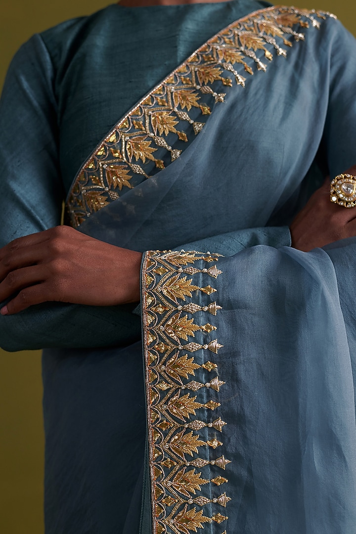 Marine Blue Silk Organza Hand Embroidered Wedding Saree Set by aarti Sethia at Pernia's Pop Up Shop